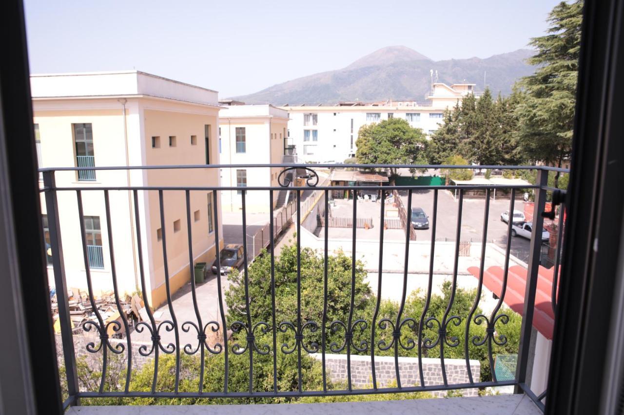 Palazzo Caracciolo Del Sole Bed & Breakfast Terzigno Dış mekan fotoğraf